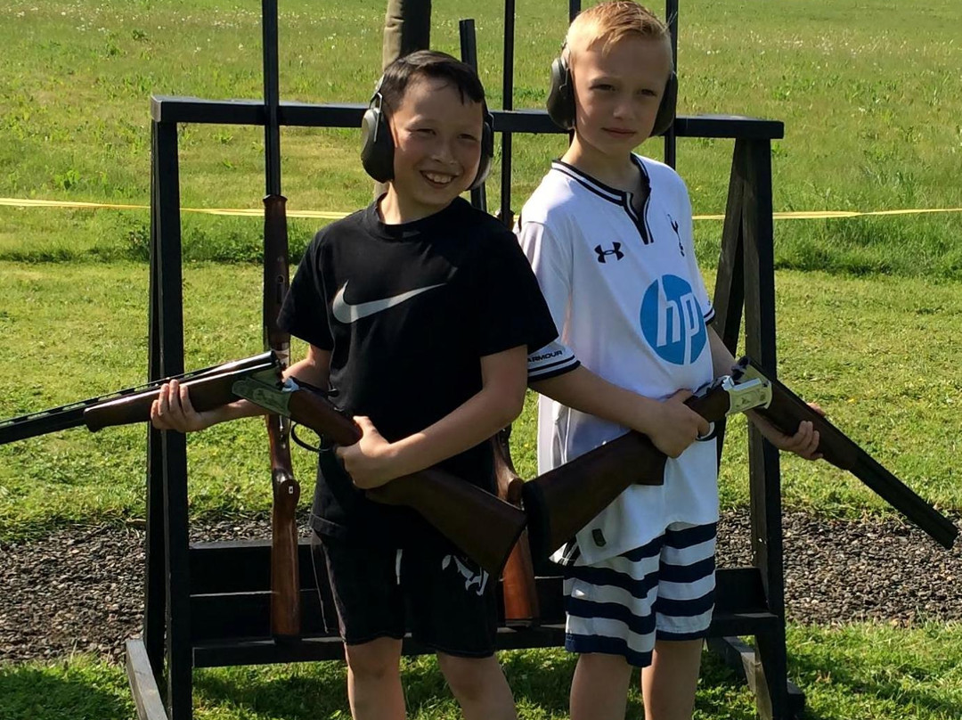 Frock Stock and Barrel Clay Pigeon Shooting School景点图片