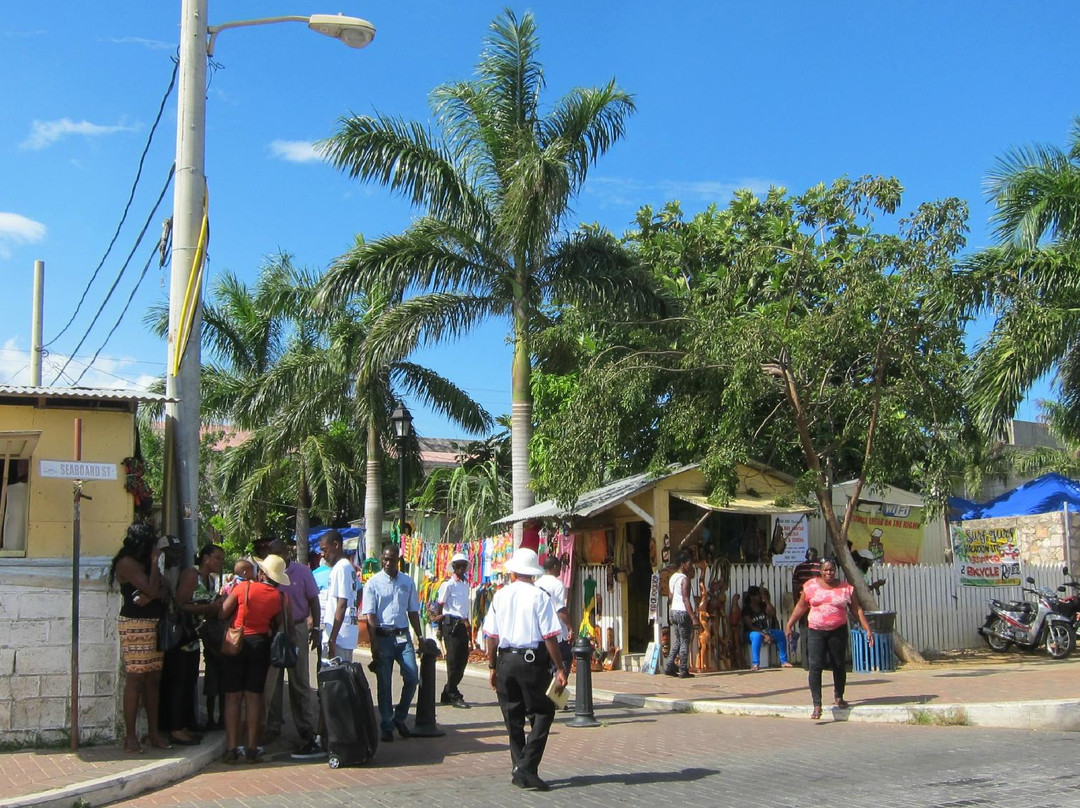 Water Square-法尔茅斯必去景点