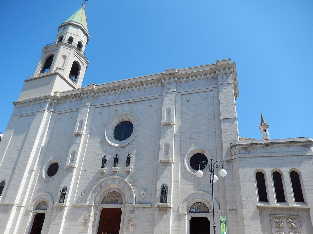 Cattedrale San Cetteo-佩斯卡拉必去景点