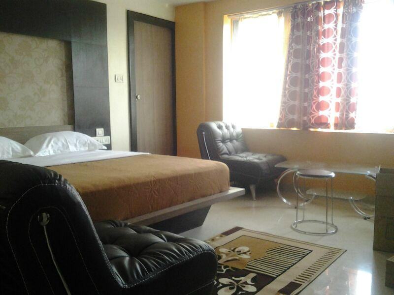 Hotel Poddar Regency主图