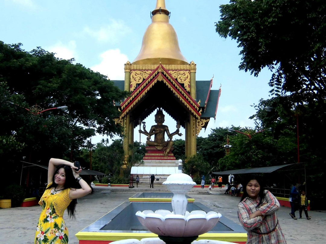 Sanggar Agung Temple-泗水必去景点