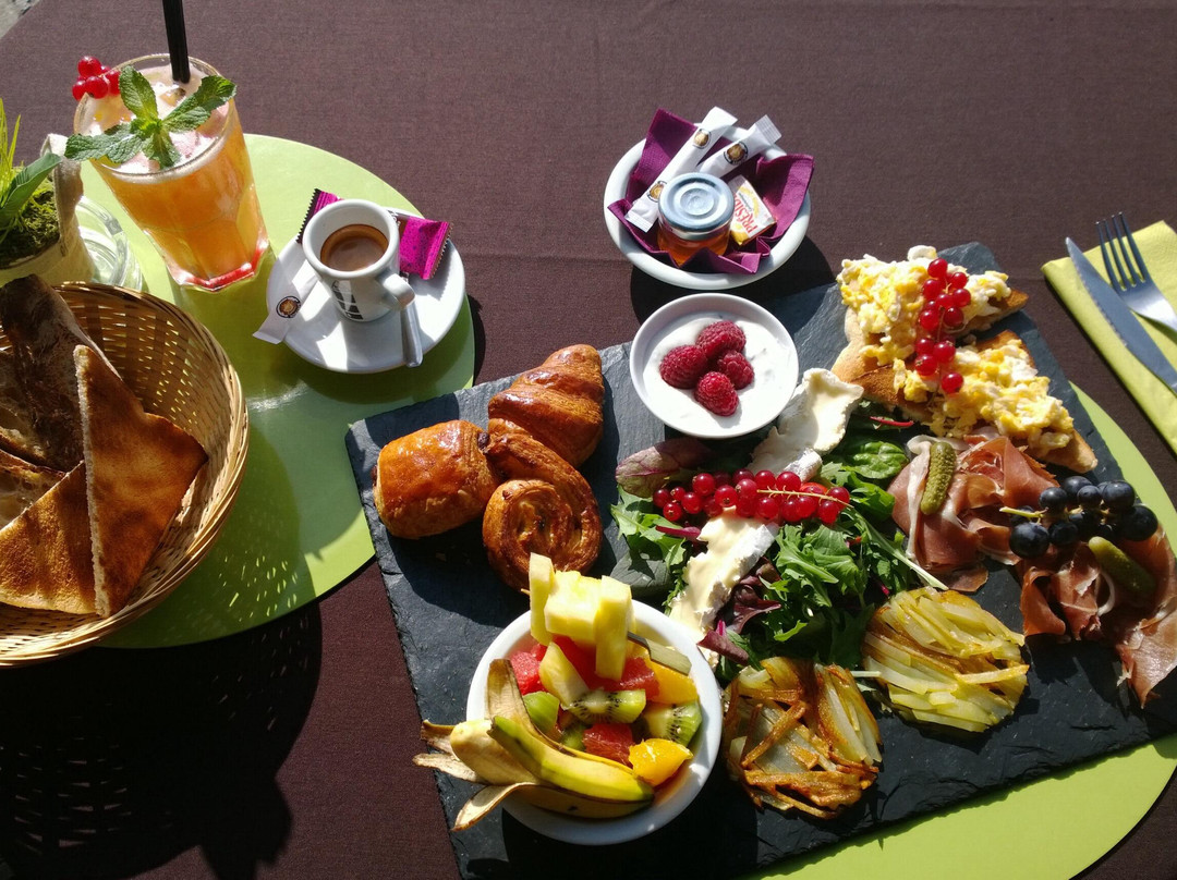 WINE BAR Port St Laurent