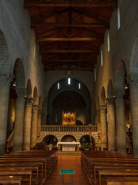 Cathedral San Romolo-菲耶索莱必去景点