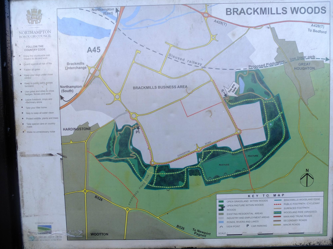 Brackmills Woods Country Park景点图片