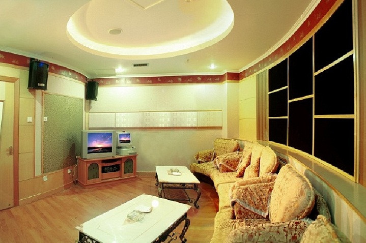 北京快乐假日大酒店主图