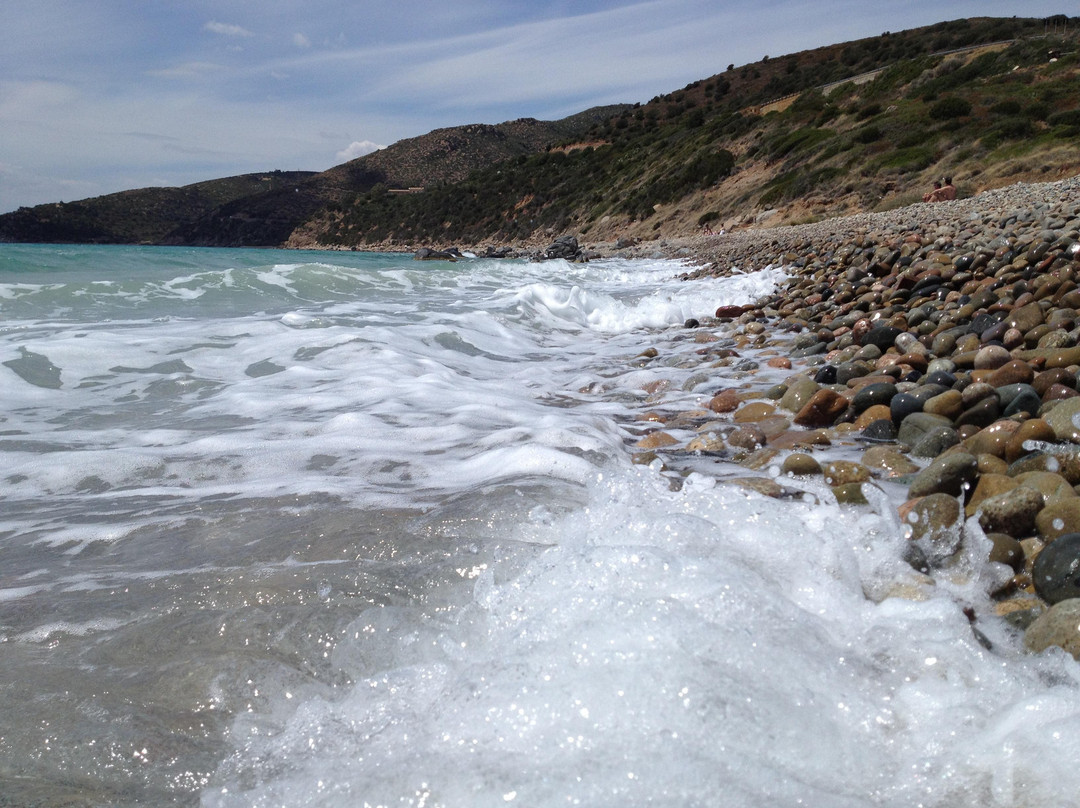 Spiaggia di Mari Pintau-夸尔图－圣埃莱娜必去景点