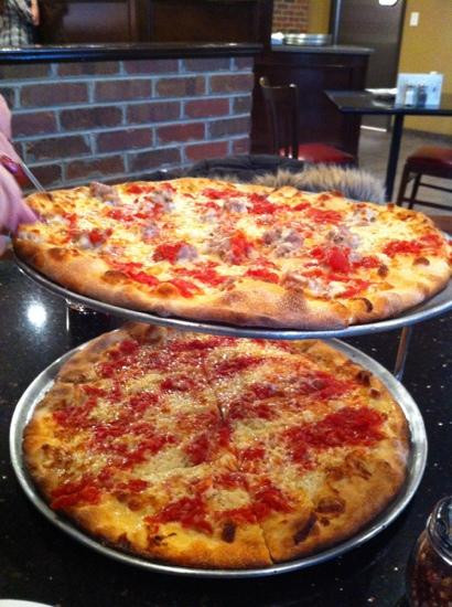 Robbinsville餐馆和美食-De Lorenzo's Tomato Pies