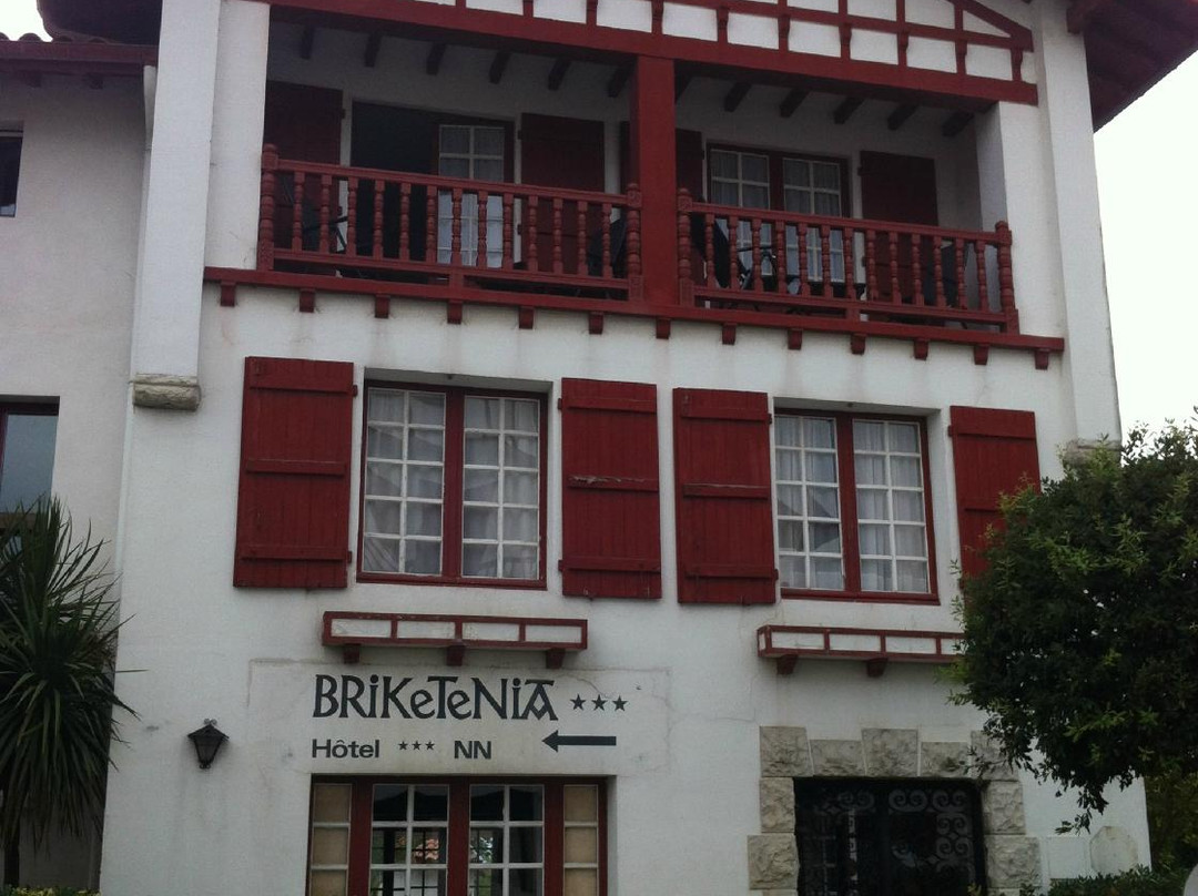 Guethary餐馆和美食-Briketenia