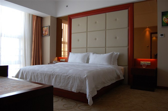 深圳东方半山酒店主图