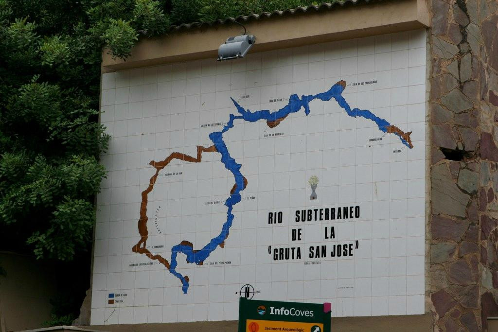 Coves De Sant Josep景点图片