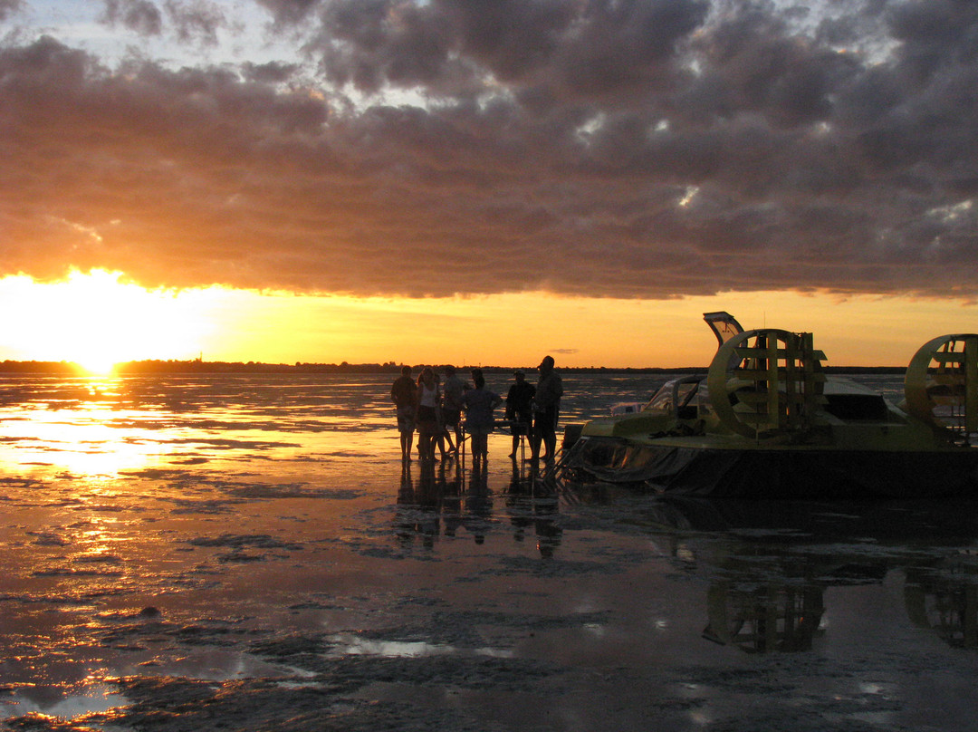 Broome Hovercraft景点图片