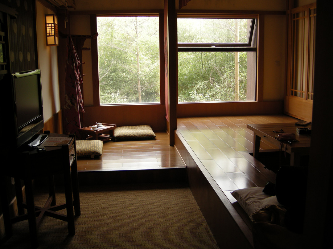 御温泉度假村主图