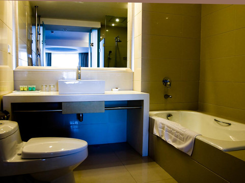 北外滩东信酒店主图