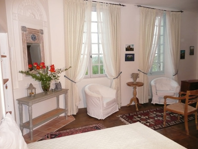 Au Petit Chardon主图