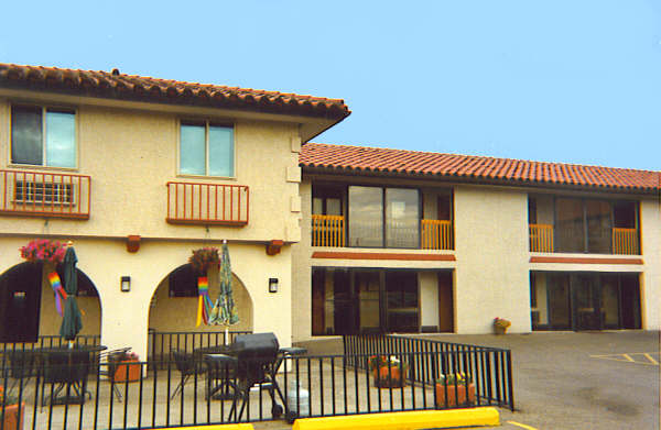 El Toro Inn-官方