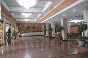 忆泊城市酒店（临平银泰百货邱山大街店）主图