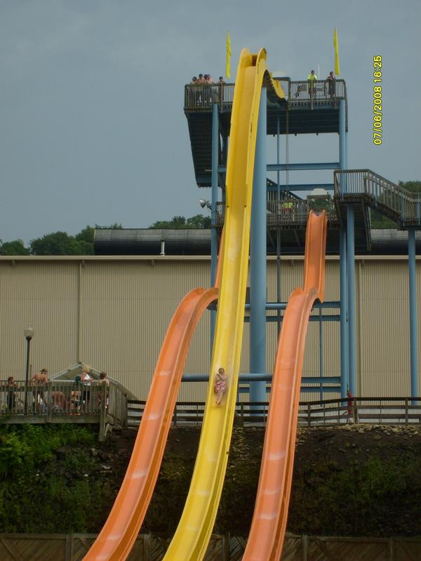 Sandcastle Water Park景点图片
