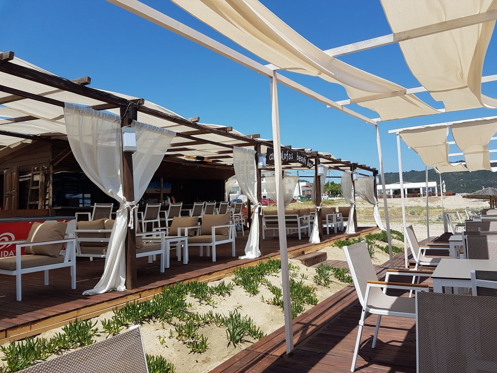 Platania餐馆和美食-Ammolofos Beach Bar