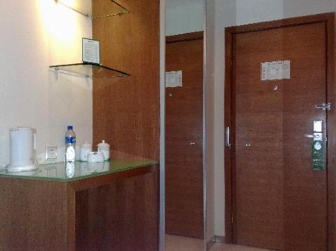 山水时尚酒店(深圳罗湖口岸东门老街店)-浴室