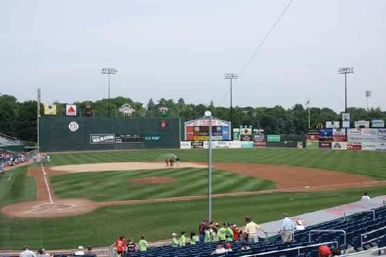 Hadlock Field景点图片