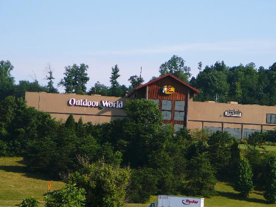 Bass Pro Shops Outdoor World-塞维尔维尔必去景点