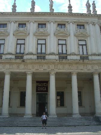 Museo Civico di Palazzo Chiericati-维琴查必去景点