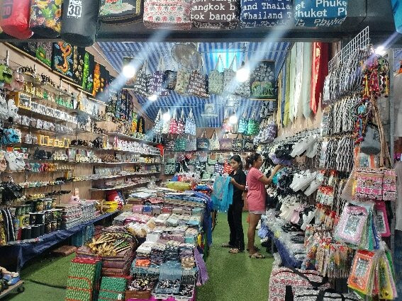 Shopping Sale Karon Plaza-卡伦必去景点