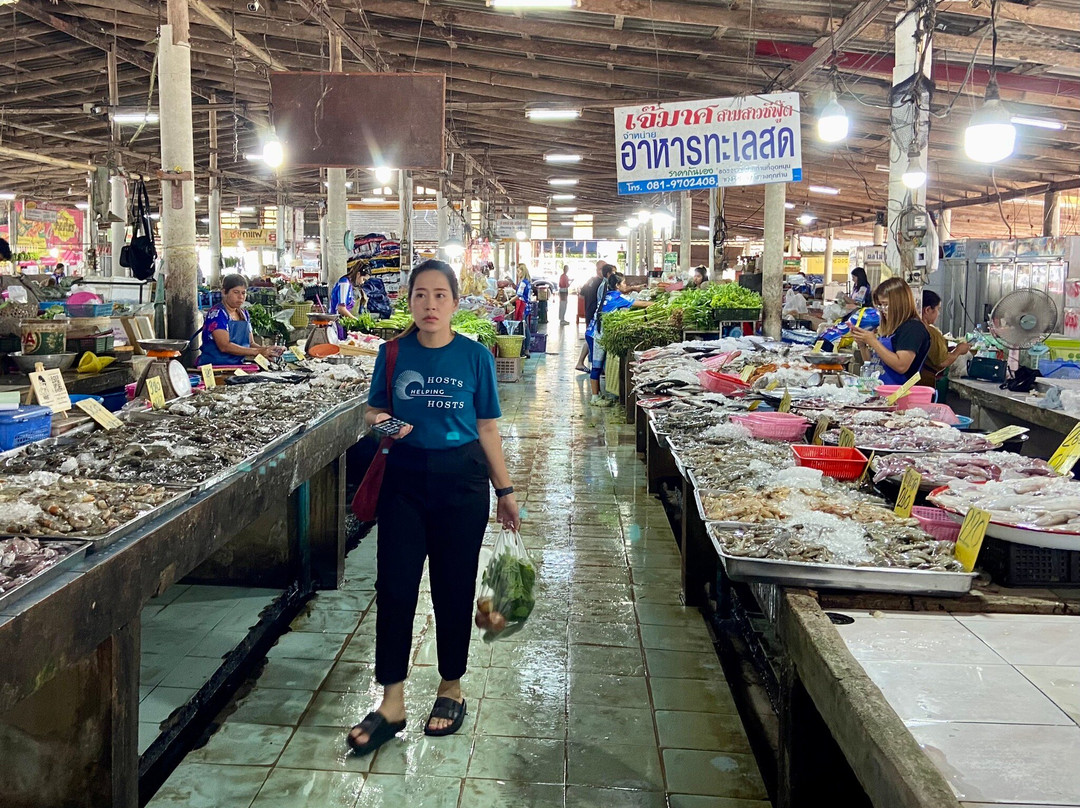 Takuapa Flea Market景点图片
