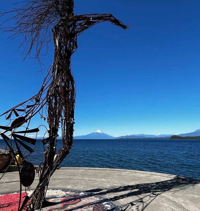 Escultura Licarayén-巴拉斯港必去景点