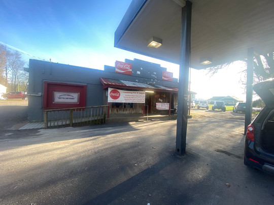 Dukedom餐馆和美食-Southern Reds BBQ & Catering