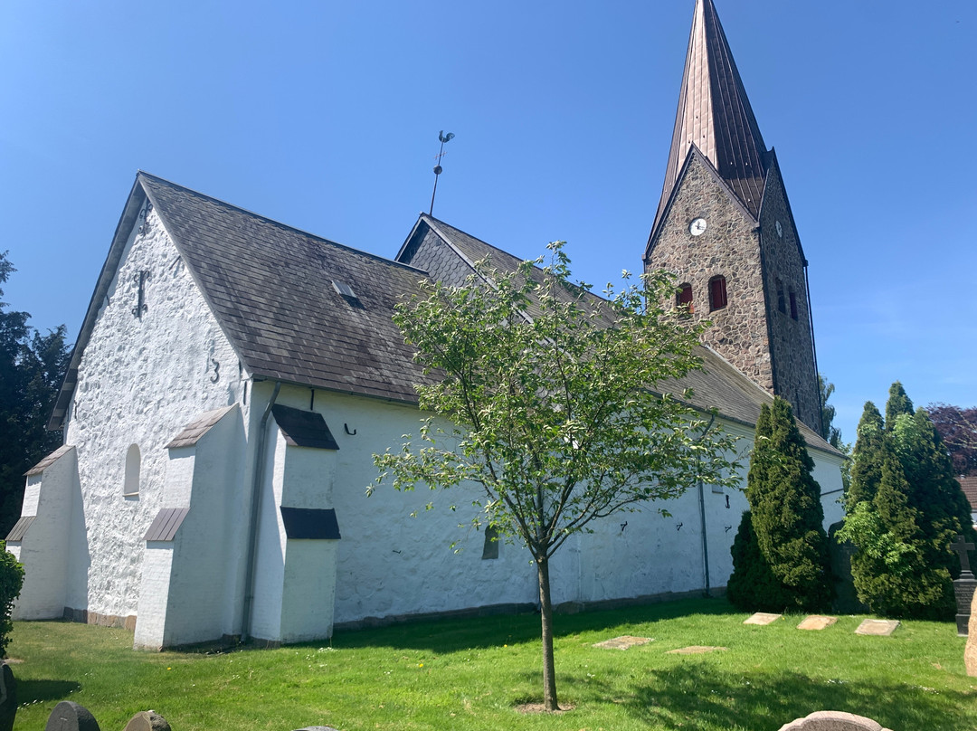 Bov Church景点图片
