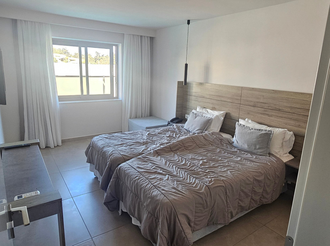 Stefan Village Hotel Apartments主图