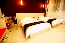 曲阜尚客优快捷酒店曲阜师范大学店