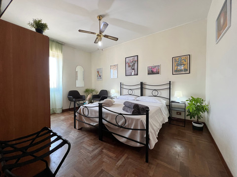 阿兰西花园教堂家庭式酒店主图