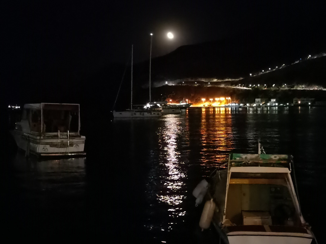 Tsati Bar-Gialos必去景点