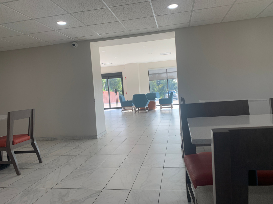 Clarion Pointe Kimball主图