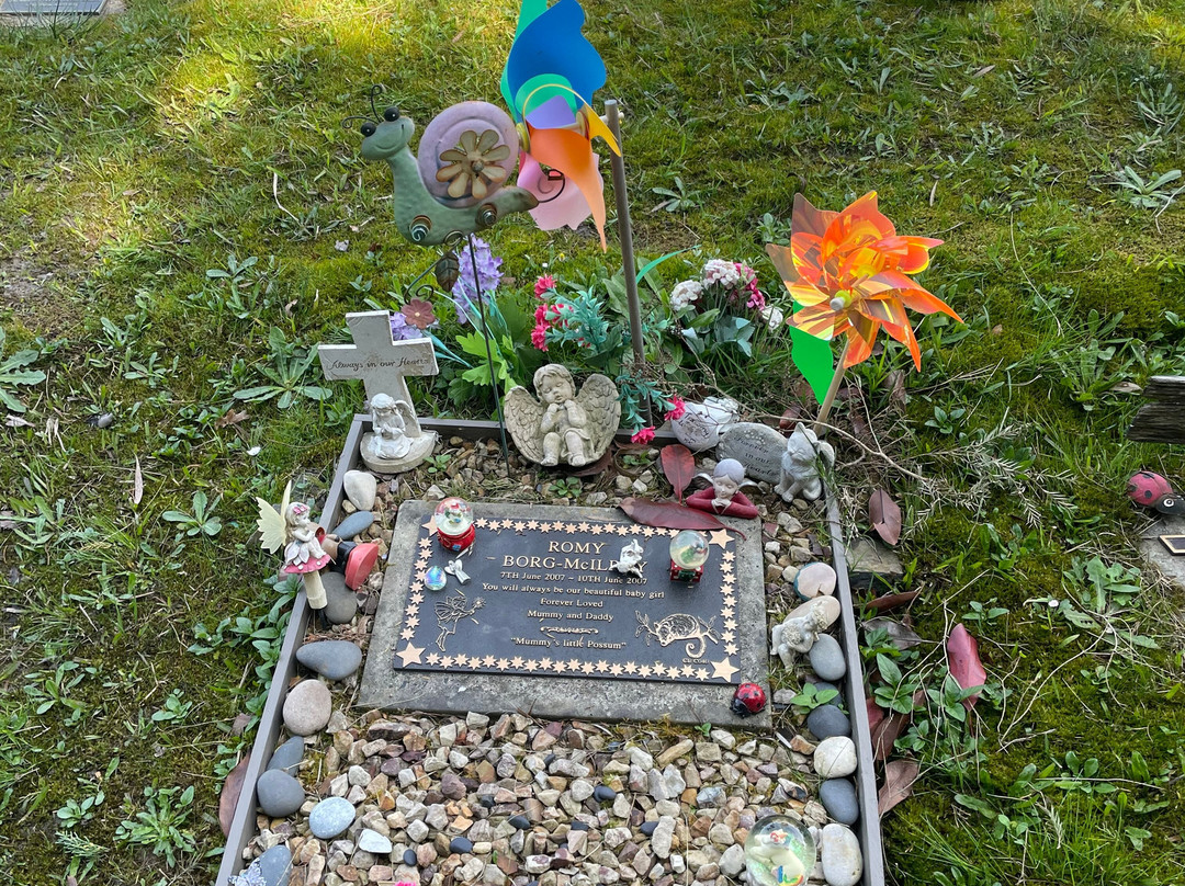 Healesville Cemetery-希尔斯维尔必去景点