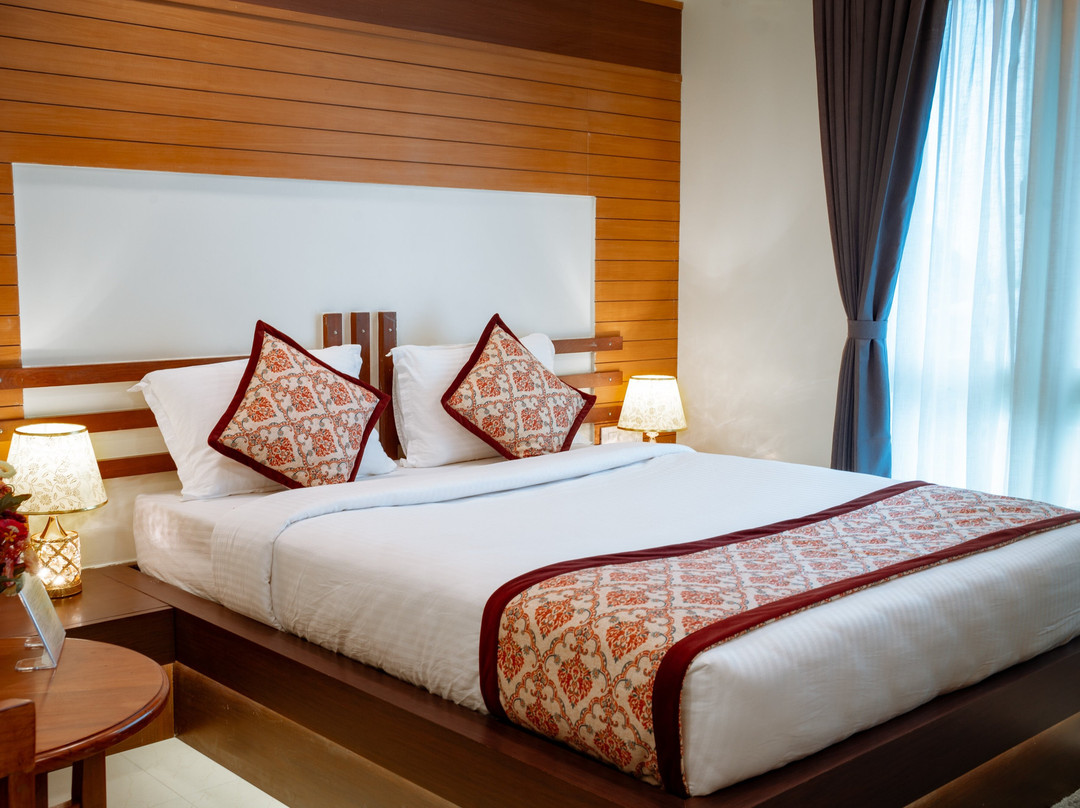 Hilltop International Bay View | Sea View Hotel In Andaman