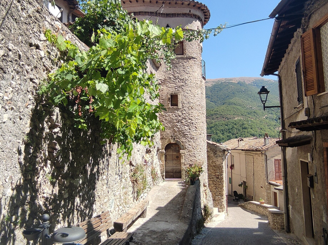 Castel Di Tora景点图片