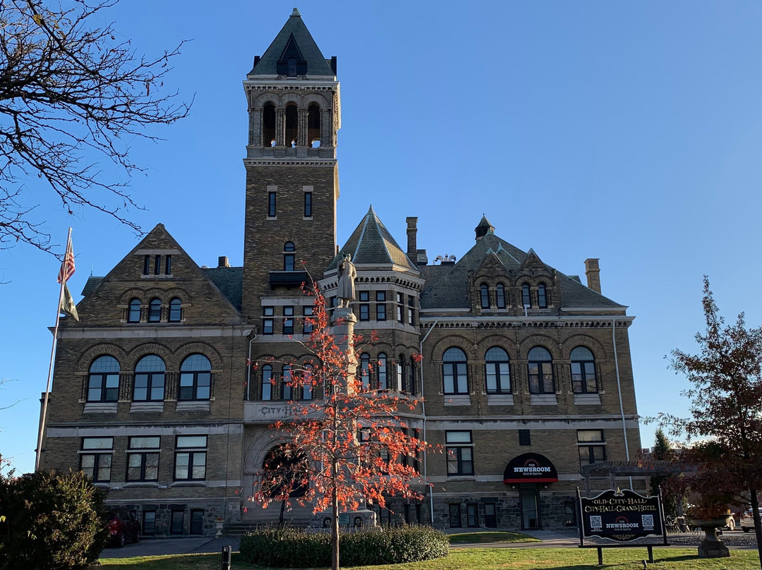 City Hall Grand Hotel主图