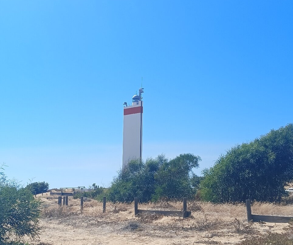 Faro De La Higuera景点图片