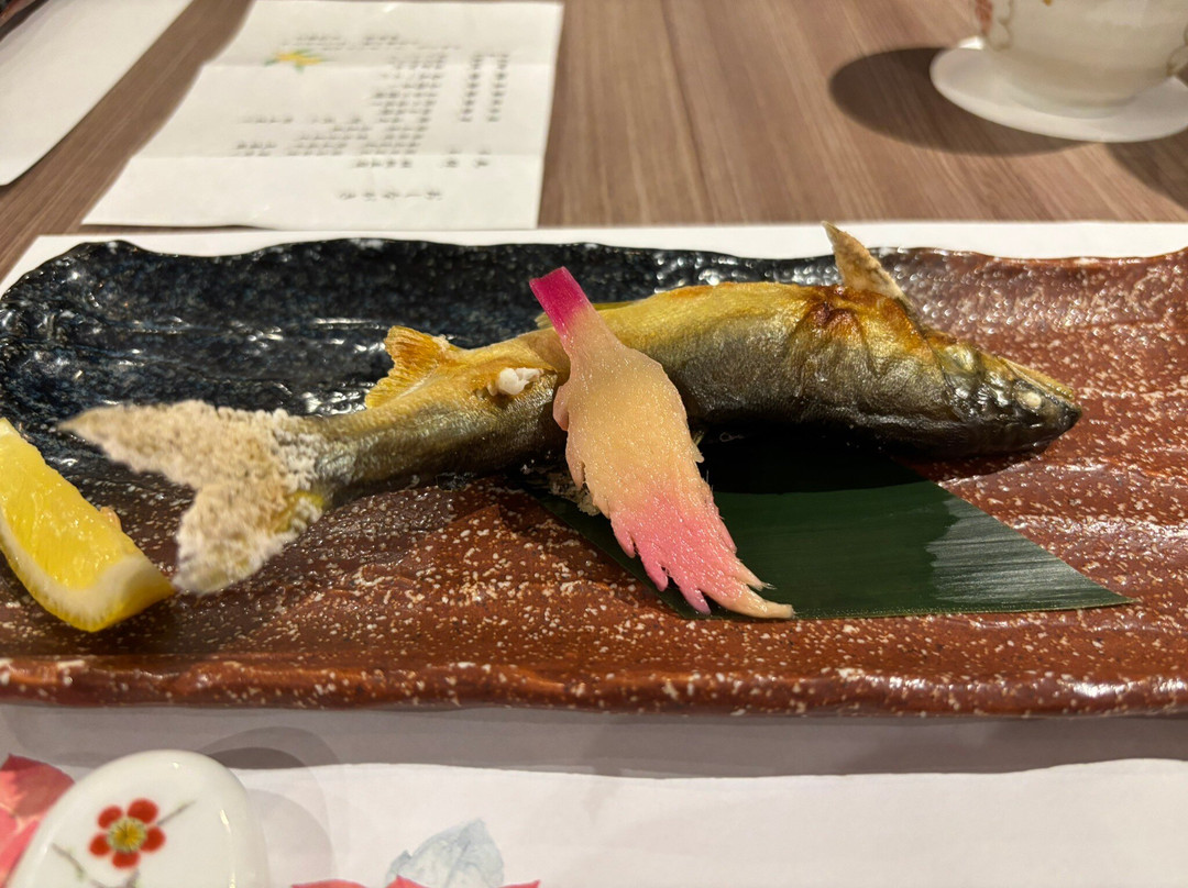 三隈酒店主图