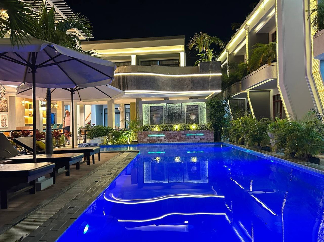 Cambana La Riviere Hotel