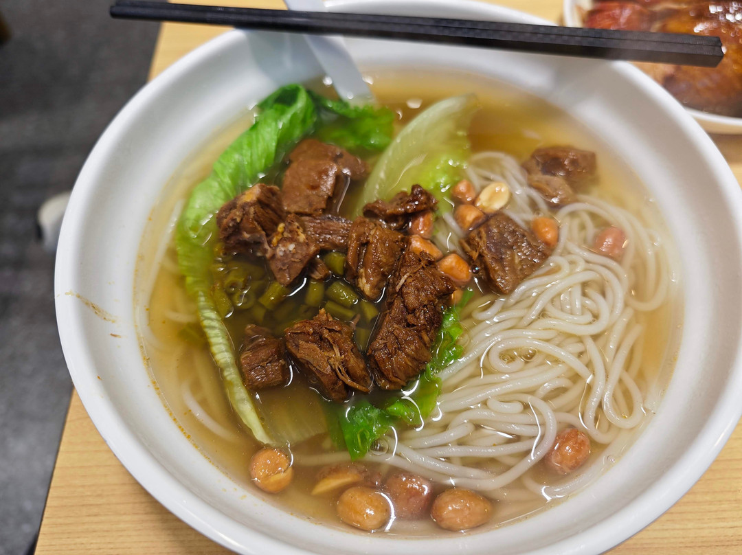 阿牛嫂桂林米粉(台儿庄路店)