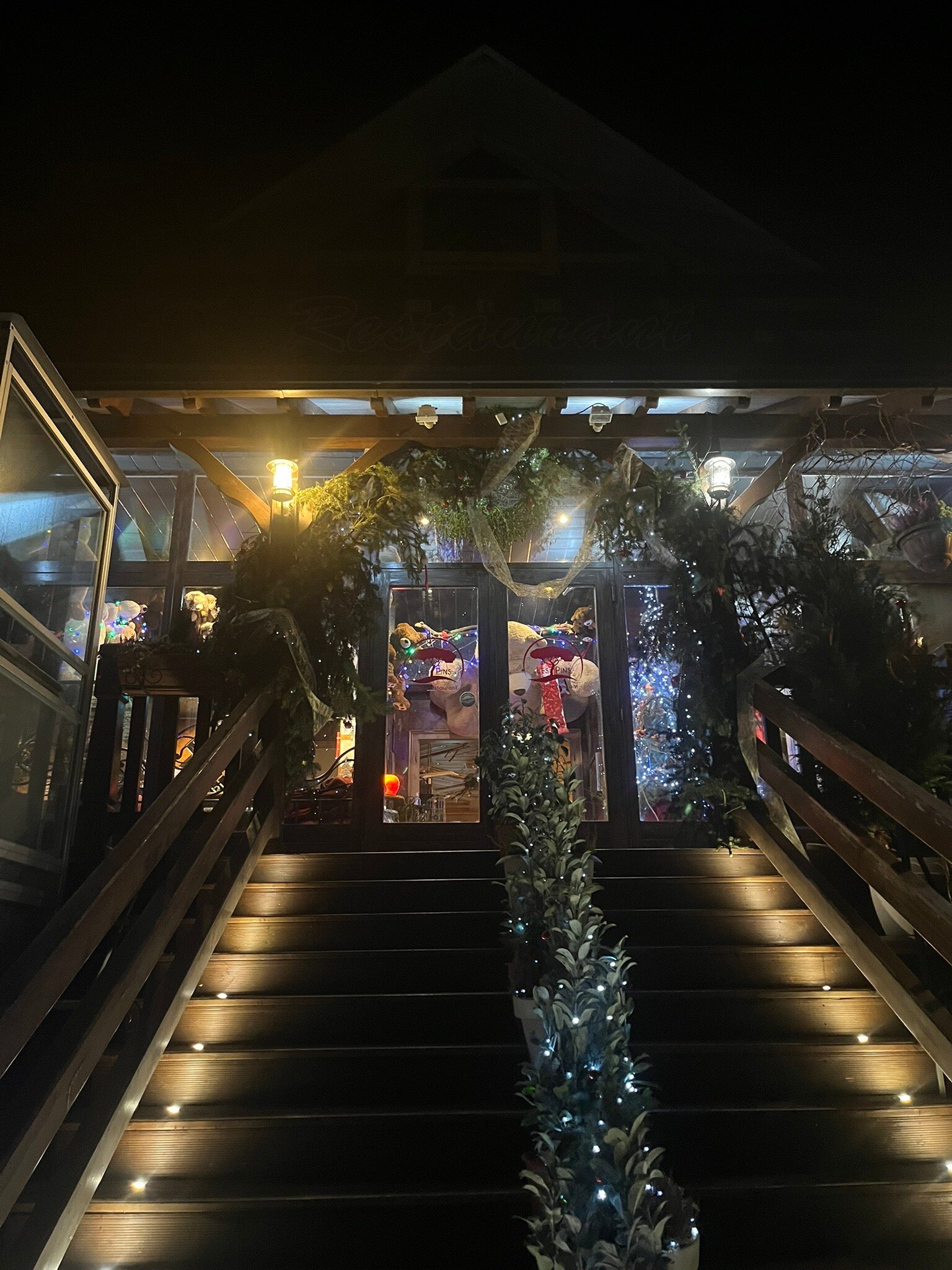 Hotel Restaurant les Pins-官方