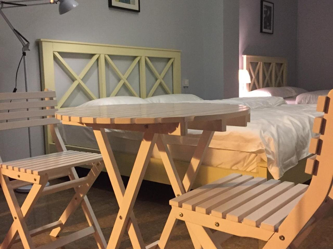 罗平县酒店住宿-97ROCK书店青年旅舍