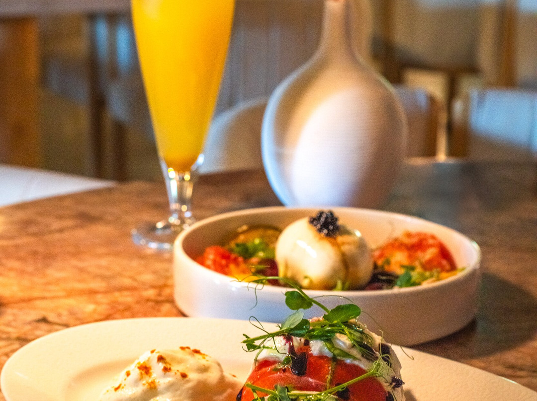 Bella Vita Restaurant by Labelle