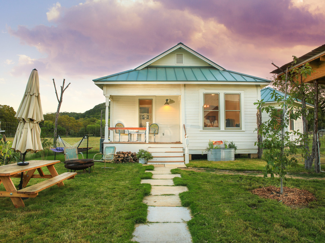 Montesino Ranch Lodging
