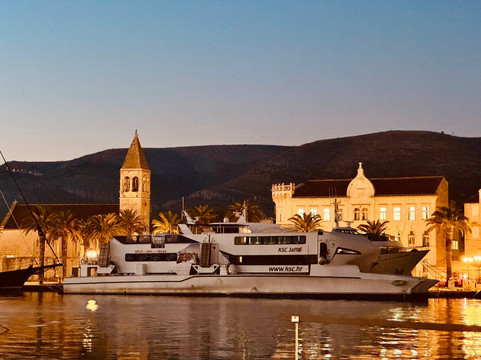 Taxi Trogir Online-特罗吉尔必去景点