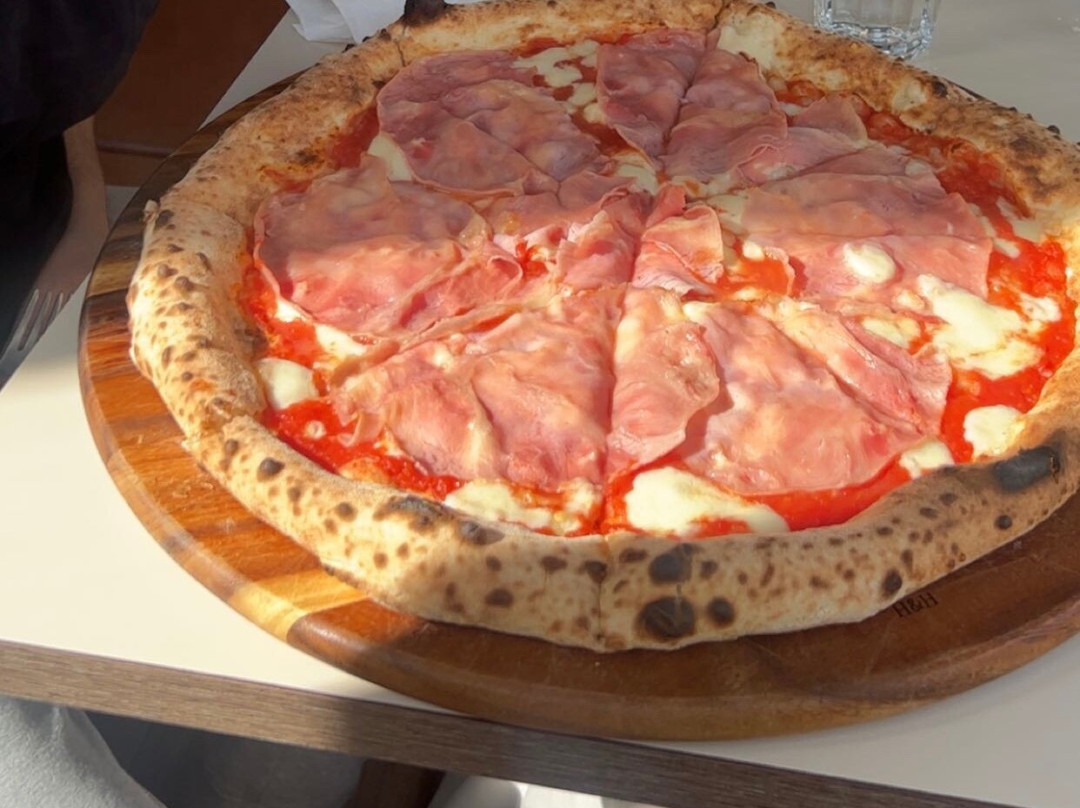 Pizzeria ,,la Luna"